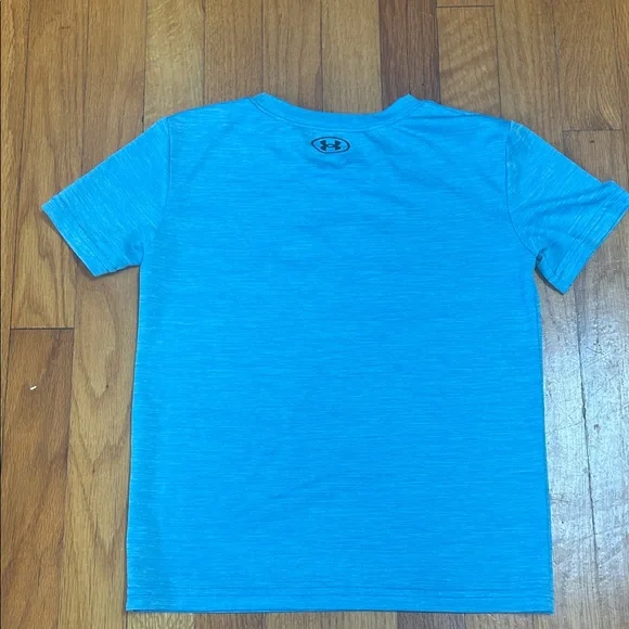 Kid’s Under Armour Light Blue Tee and Black Shorts Combo - Picture 4 of 6